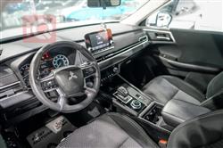 ميتسوبيشي اوتلاندر